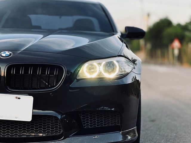 BMW寶馬 M5  第3張相片