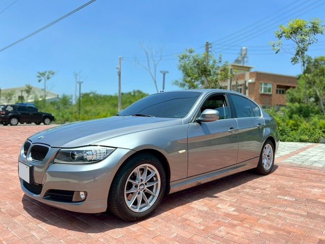 BMW寶馬 318D SEDAN  第1張相片