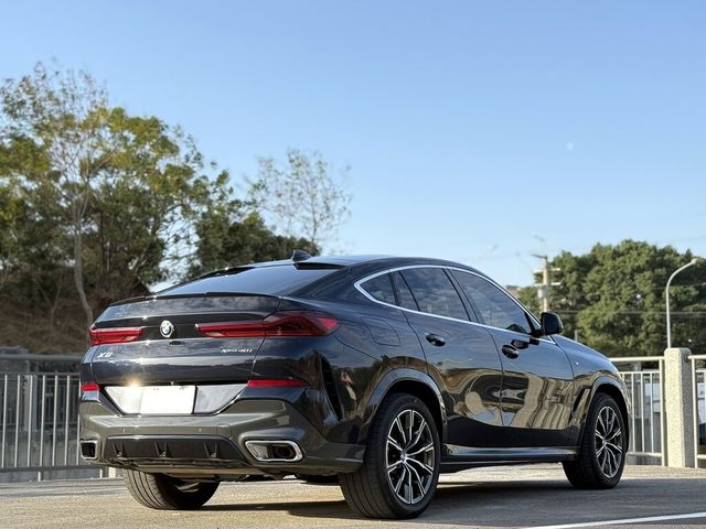BMW寶馬 X6 XDRIVE40I  第2張相片