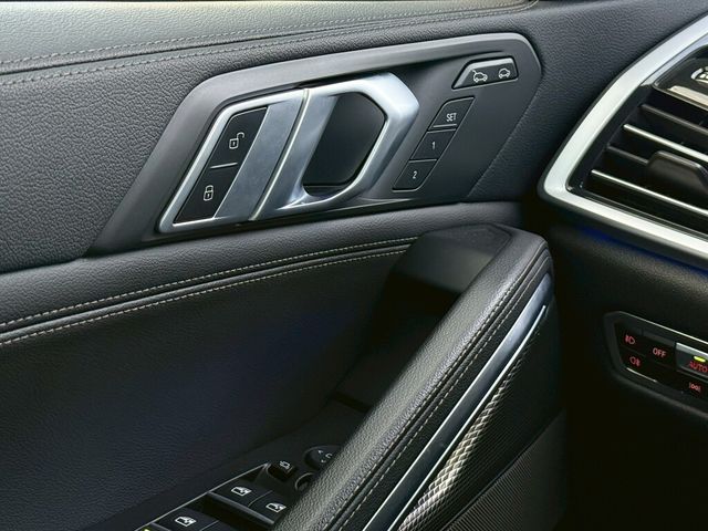 BMW寶馬 X6 XDRIVE40I  第7張相片