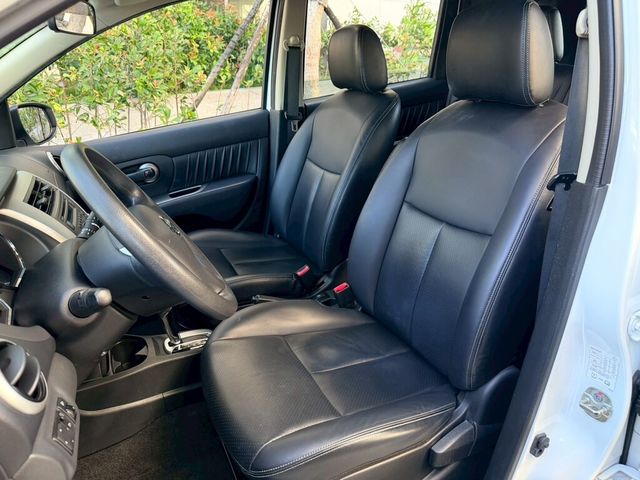 NISSAN日產 LIVINA  第8張相片