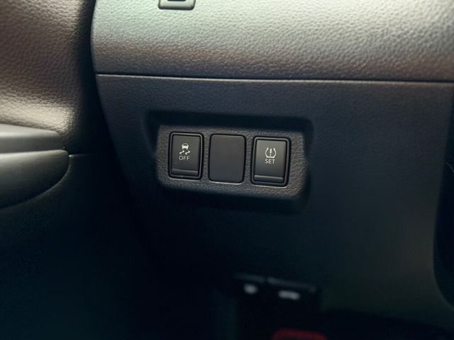 NISSAN日產 TIIDA  第8張相片