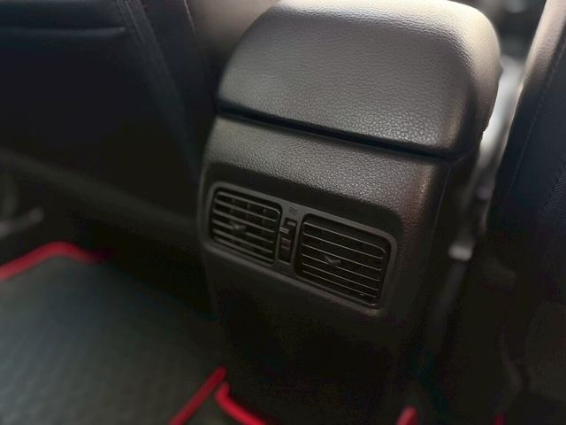 NISSAN日產 TIIDA  第13張相片