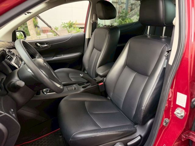 NISSAN日產 TIIDA  第14張相片