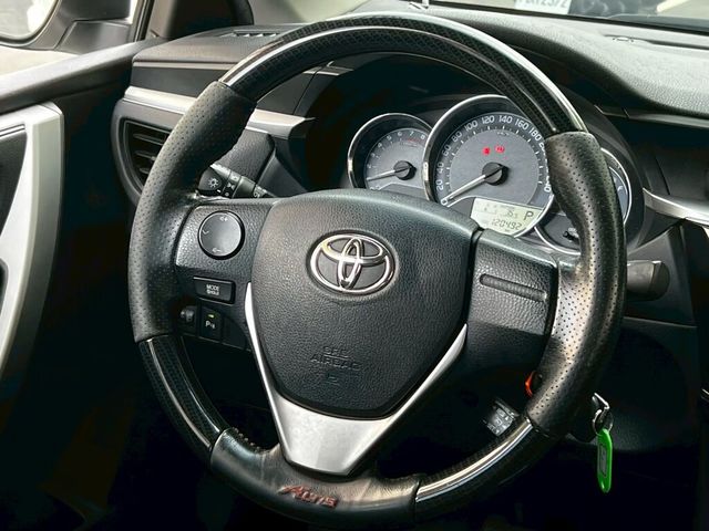 TOYOTA豐田 ALTIS  第6張相片