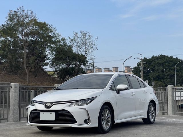 TOYOTA豐田 ALTIS  第1張相片