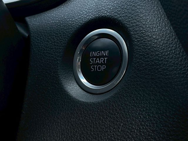 TOYOTA豐田 ALTIS  第9張相片