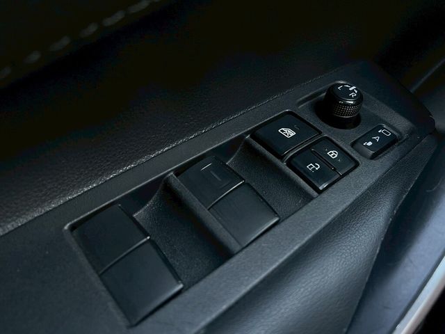 TOYOTA豐田 ALTIS  第17張相片