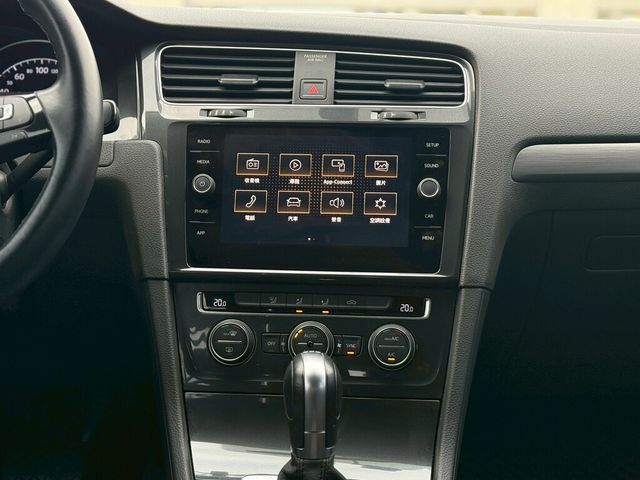 VOLKSWAGEN福斯 GOLF  第9張相片