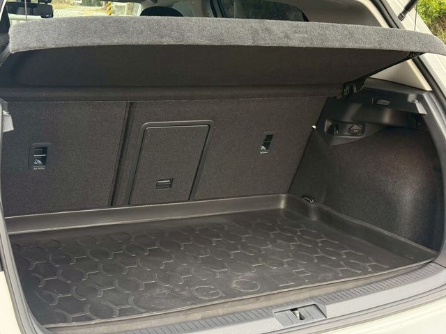 VOLKSWAGEN福斯 GOLF  第15張相片