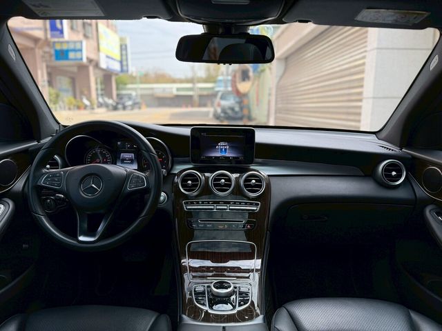 M-BENZ賓士 GLC300  第5張相片