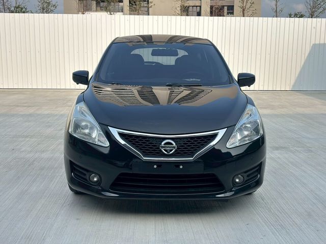 NISSAN日產 TIIDA  第3張相片