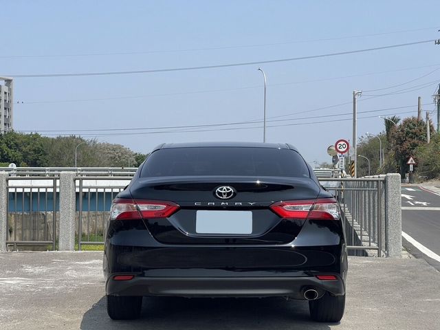 TOYOTA豐田 CAMRY  第4張相片