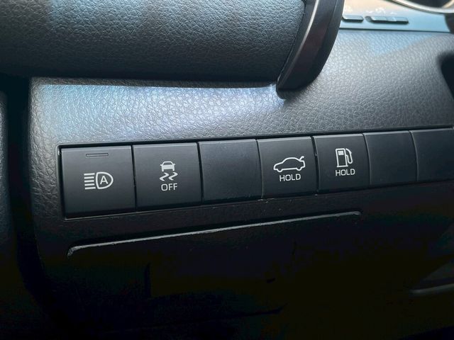 TOYOTA豐田 CAMRY  第8張相片