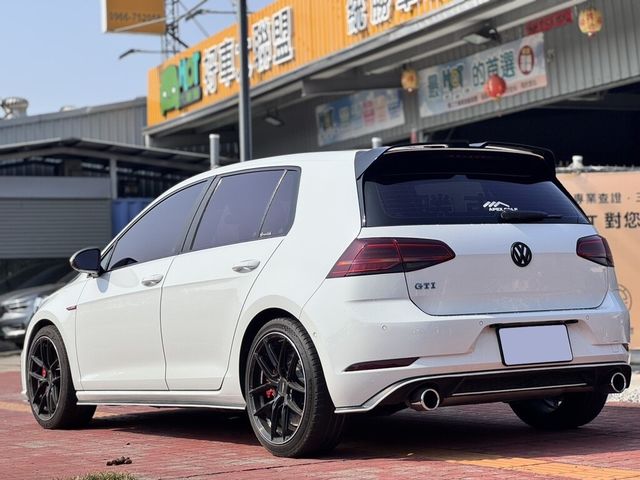 VOLKSWAGEN福斯 GOLF GTI  第2張相片