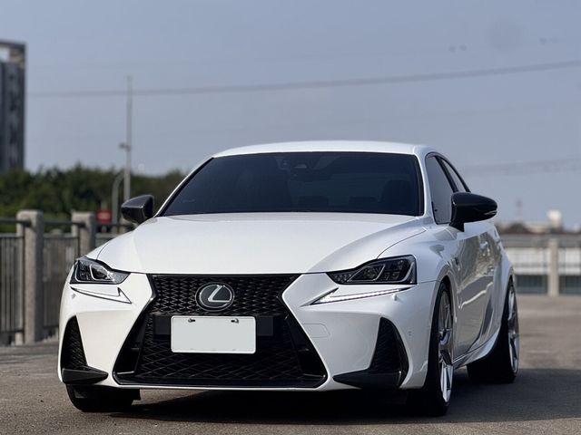 LEXUS凌志 IS 300  第2張相片