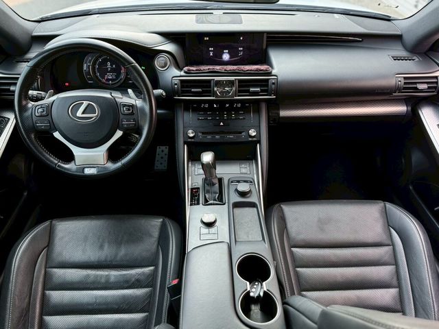 LEXUS凌志 IS 300  第6張相片