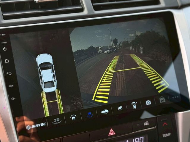 TOYOTA豐田 CAMRY  第10張相片