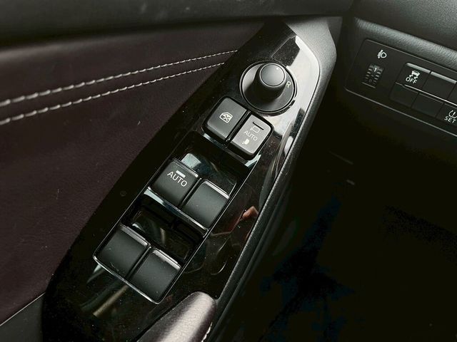 MAZDA馬自達 MAZDA 3  第9張相片