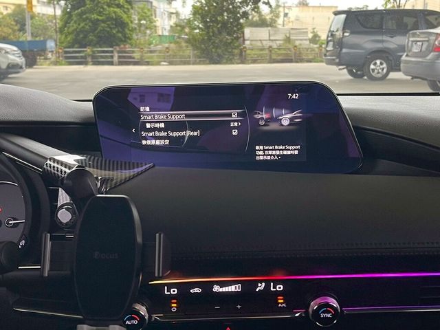 MAZDA馬自達 MAZDA 3  第13張相片