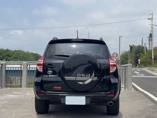 TOYOTA豐田 RAV4  第4張相片