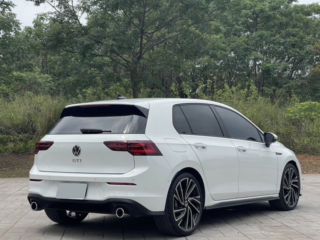 VOLKSWAGEN福斯 GOLF GTI  第2張相片