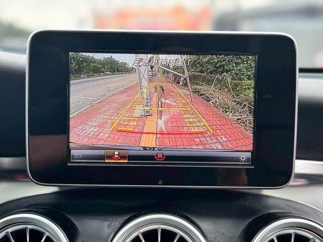 M-BENZ賓士 GLC300  第10張相片