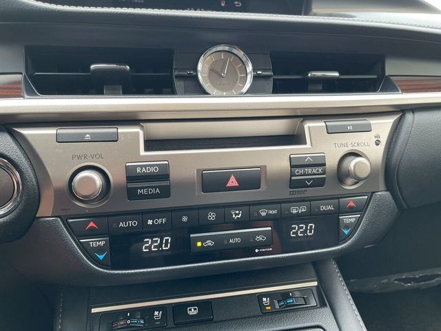 LEXUS凌志 ES200  第14張相片