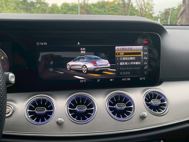 M-BENZ賓士 E200  第13張相片