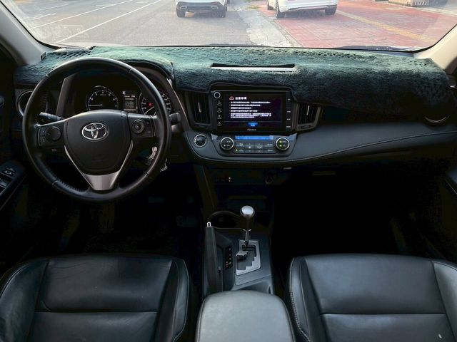 TOYOTA豐田 RAV4  第5張相片