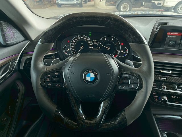 BMW寶馬 520D  第9張相片