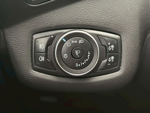 FORD福特 KUGA  第17張相片