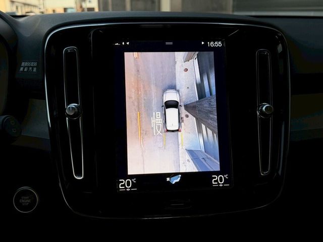 VOLVO富豪 XC40  第7張相片