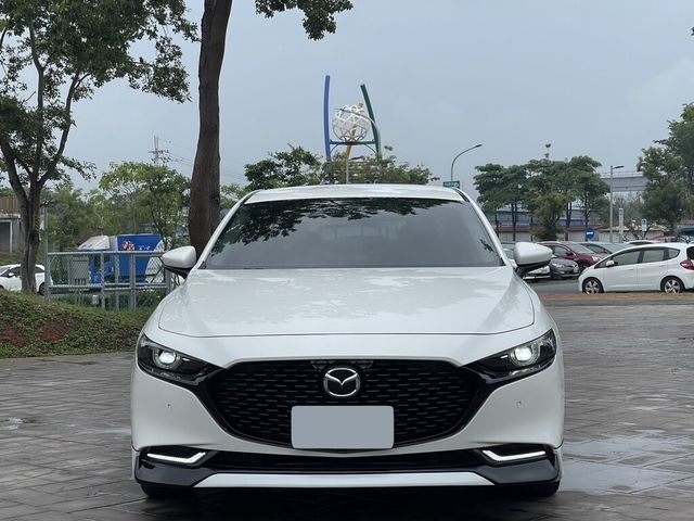 MAZDA馬自達 MAZDA 3  第3張相片