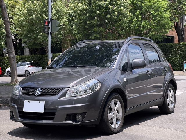 SUZUKI鈴木 SX4  第1張相片