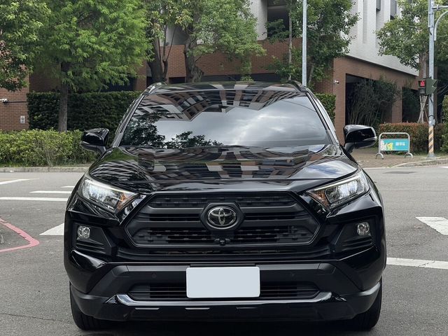 TOYOTA豐田 RAV4  第3張相片