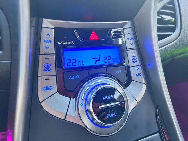 HYUNDAI現代 ELANTRA  第11張相片