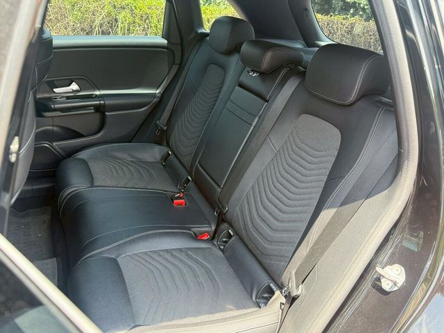 M-BENZ賓士 B180  第18張相片