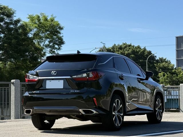 LEXUS凌志 RX300  第2張相片