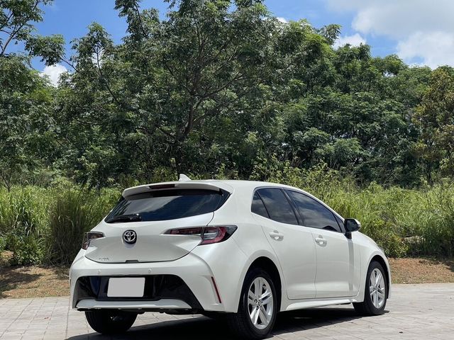 TOYOTA豐田 AURIS  第2張相片