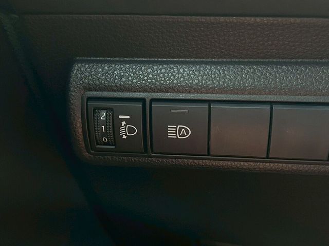 TOYOTA豐田 AURIS  第8張相片