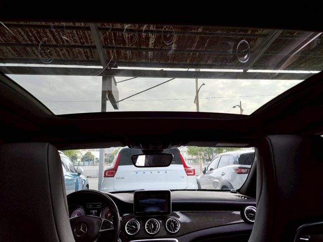 『實車實圖 實車實價』總代理 全景天窗 配備齊全 一手車 氣氛佳 品質保證 寶佳汽車歡迎您來電  第10張相片