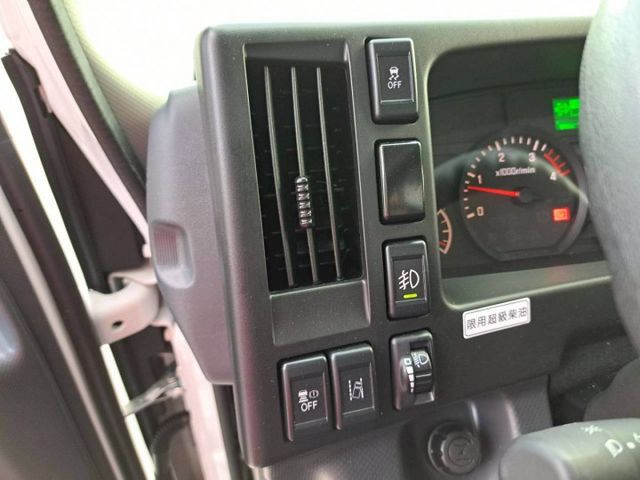 『實車實圖 實車實價』全新車款 ACC LTA -25度冷凍廂配備齊全 一手車 氣氛佳 品質保證 寶佳汽車歡迎您來電  第9張相片