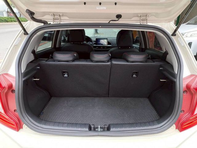 『實車實圖 實車實價』IK LKA 360度環景 GT車款配備齊全 一手車 氣氛佳 品質保證 寶佳汽車歡迎您來電  第15張相片