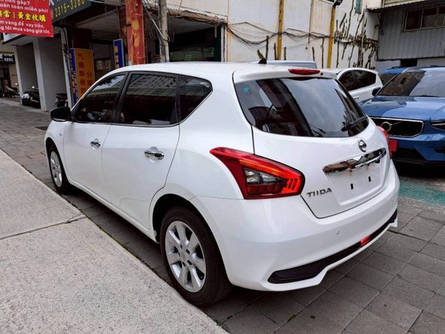 『實車實圖 實車實價』 正一手車 氣氛佳 非惡操車款 第三方專業認證原廠專業保固 寶佳汽車歡迎您來電  第15張相片