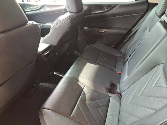 『實車實圖 實車實價』IK ACC LDWS TCS 頂級配備齊全 一手車 氣氛佳 品質保證 寶佳汽車歡迎您來電  第5張相片