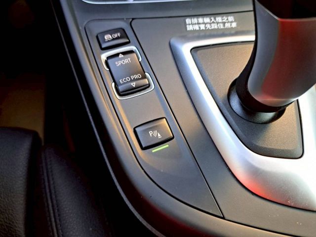 『實車實圖 實車實價』 正一手車 氣氛佳 非惡操車款 第三方專業認證原廠專業保固 寶佳汽車歡迎您來電  第13張相片