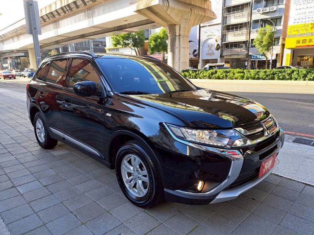 『實車實圖 實車實價』 正一手車 氣氛佳 非惡操車款 第三方專業認證原廠專業保固 寶佳汽車歡迎您來電  第3張相片