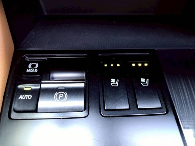 『實車實圖 實車實價』IK BSM ACC LDWS TCS 頂級配備齊全 一手車 氣氛佳 品質保證 寶佳汽車歡迎您來電  第13張相片