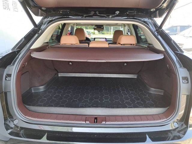 『實車實圖 實車實價』IK BSM ACC LDWS TCS 頂級配備齊全 一手車 氣氛佳 品質保證 寶佳汽車歡迎您來電  第16張相片